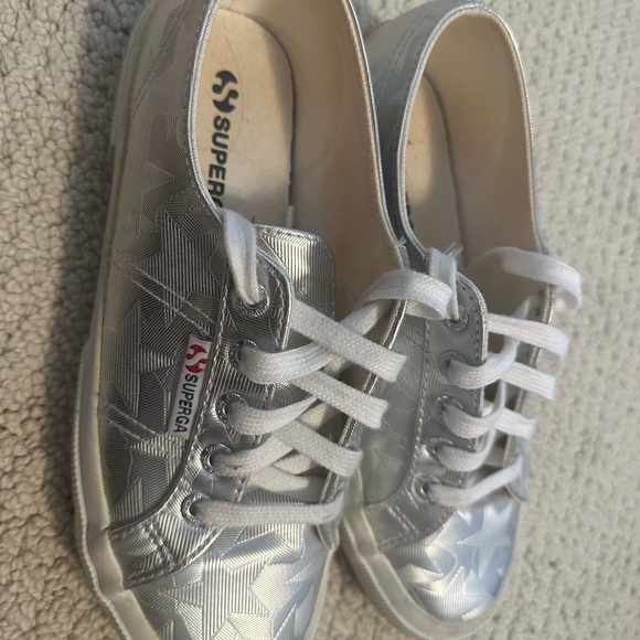Superga Silver Metallic Trainers Tennis Shoes Size 6.5 - Picture 2 of 5
